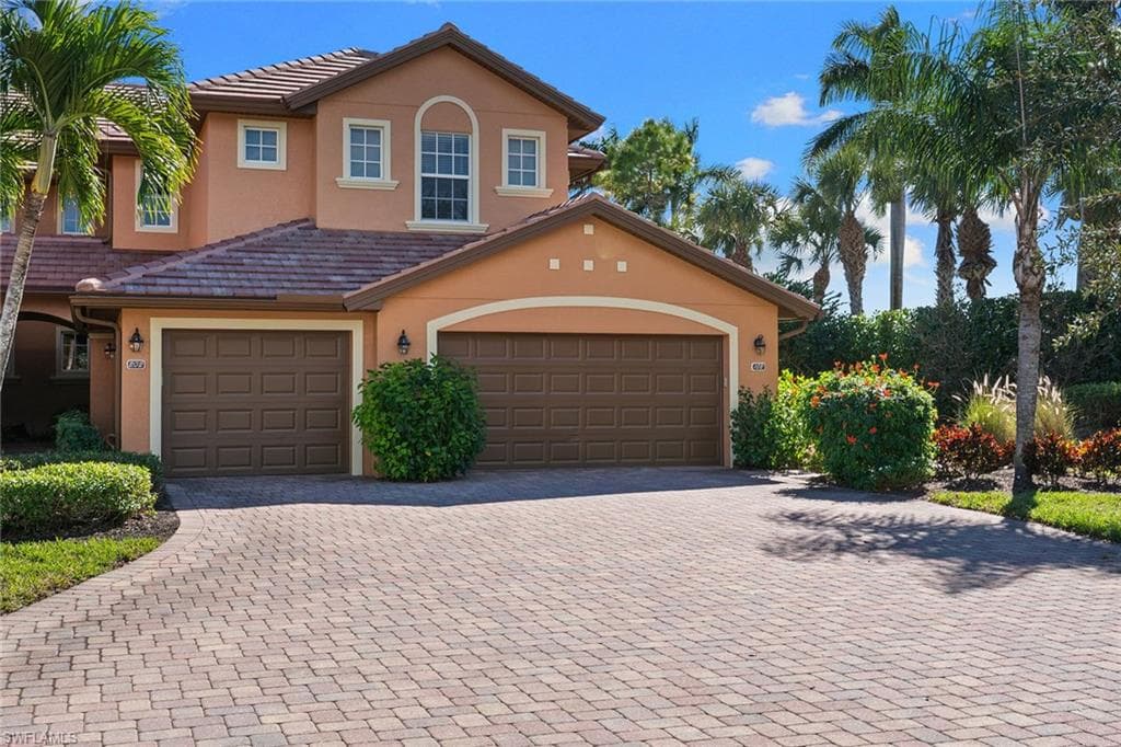 6637 Alden Woods CIR 102 NAPLES, FL 34113
