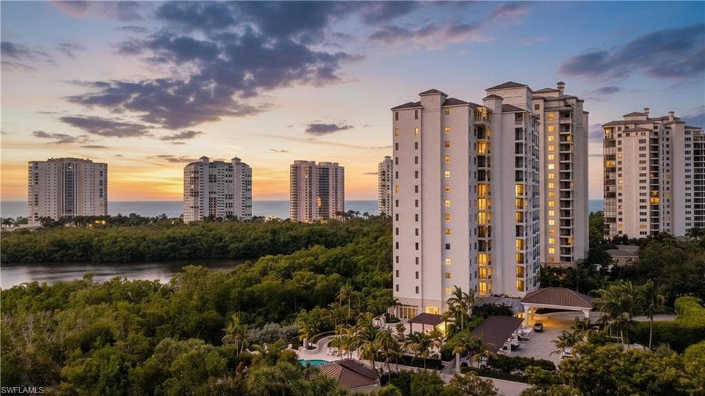 8990 Bay Colony DR 1203 NAPLES, FL 34108