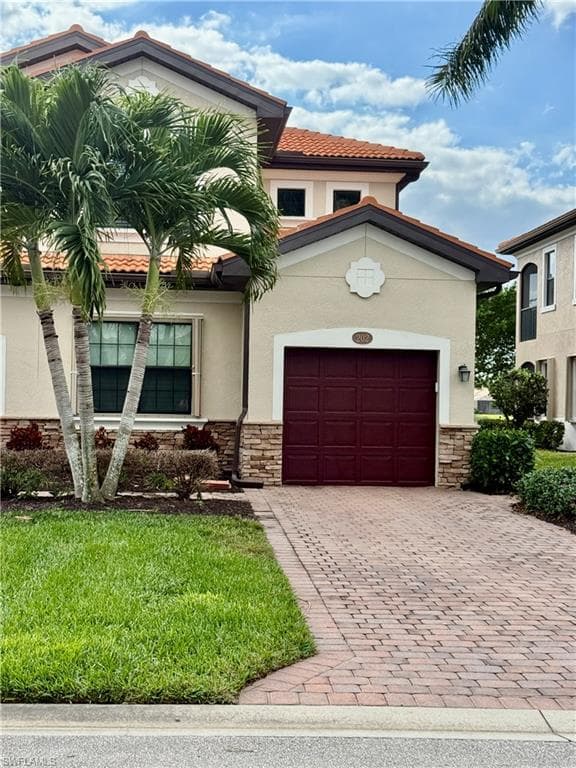 26185 Palace LN 202 BONITA SPRINGS, FL 34135