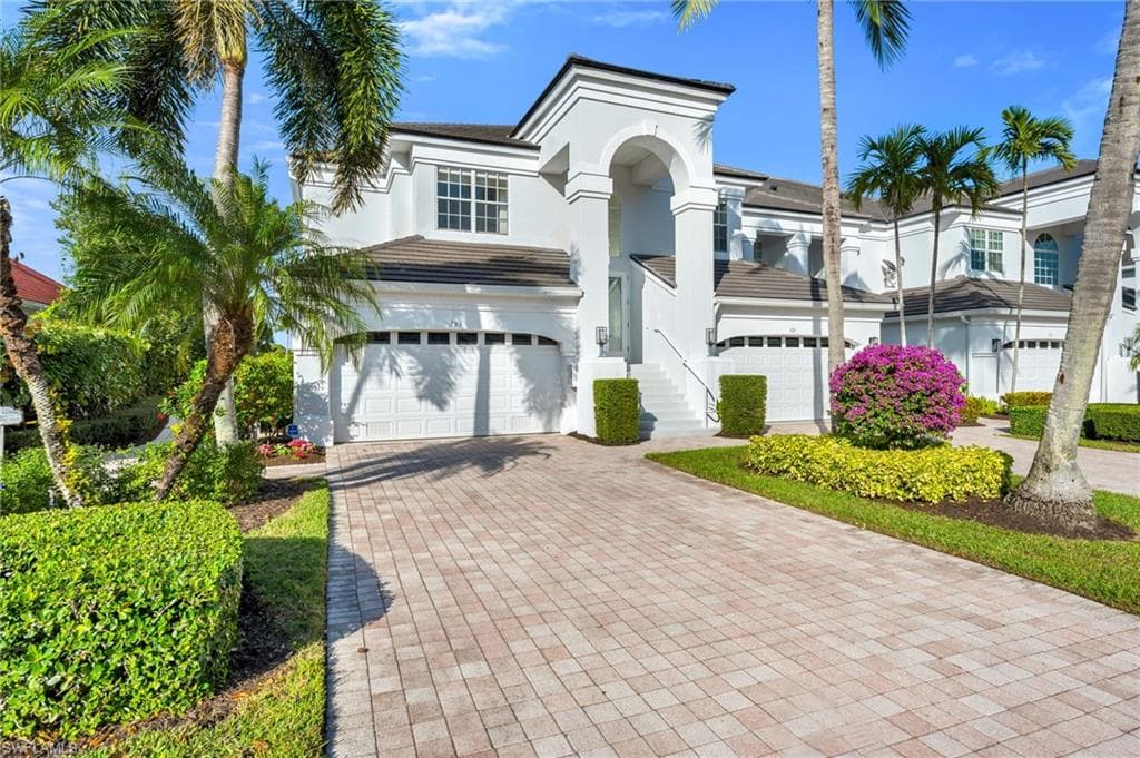 1701 Gulfstar DR S 103 NAPLES, FL 34112