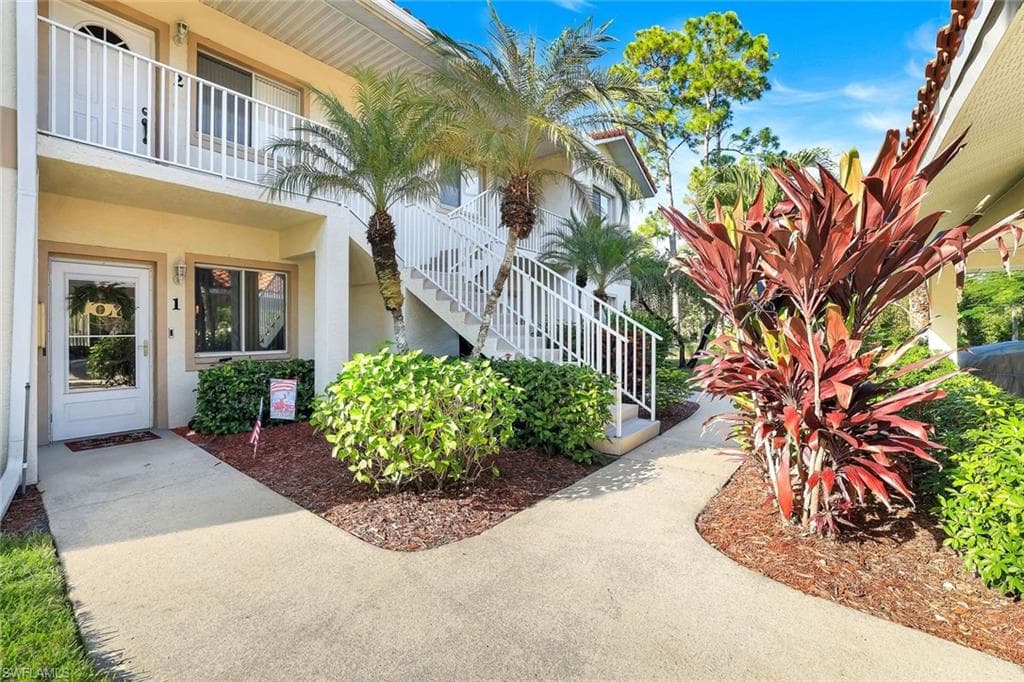 610 Luisa CT 802-1 NAPLES, FL 34104