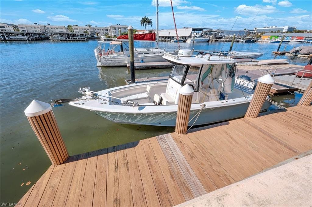 800 River Point DR 212 NAPLES, FL 34102