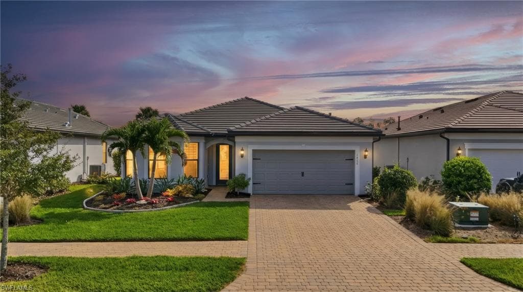 1866 Amador CT NAPLES, FL 34120