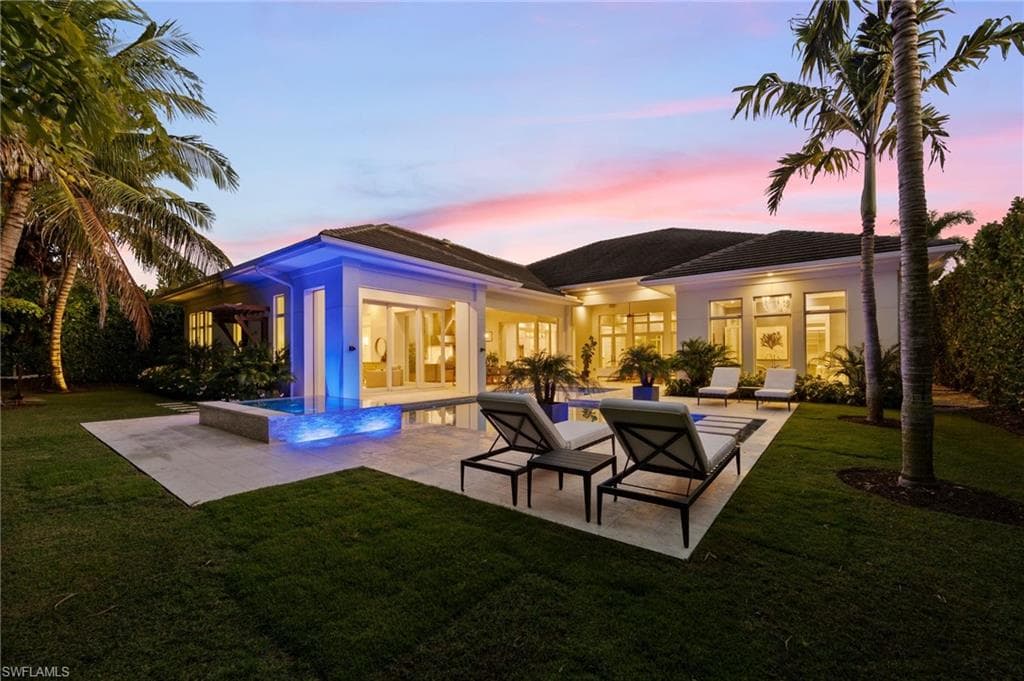 655 Starboard DR NAPLES, FL 34103