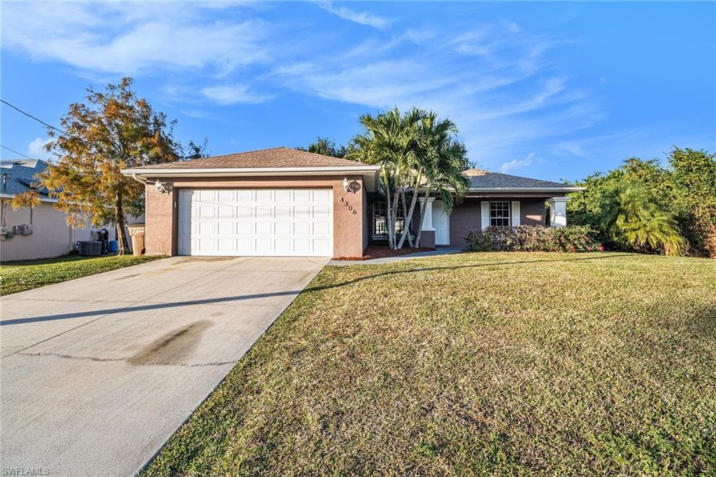 4306 14th ST SW LEHIGH ACRES, FL 33976