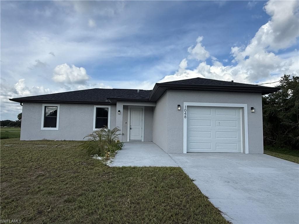 1048 Jay CT LABELLE, FL 33935