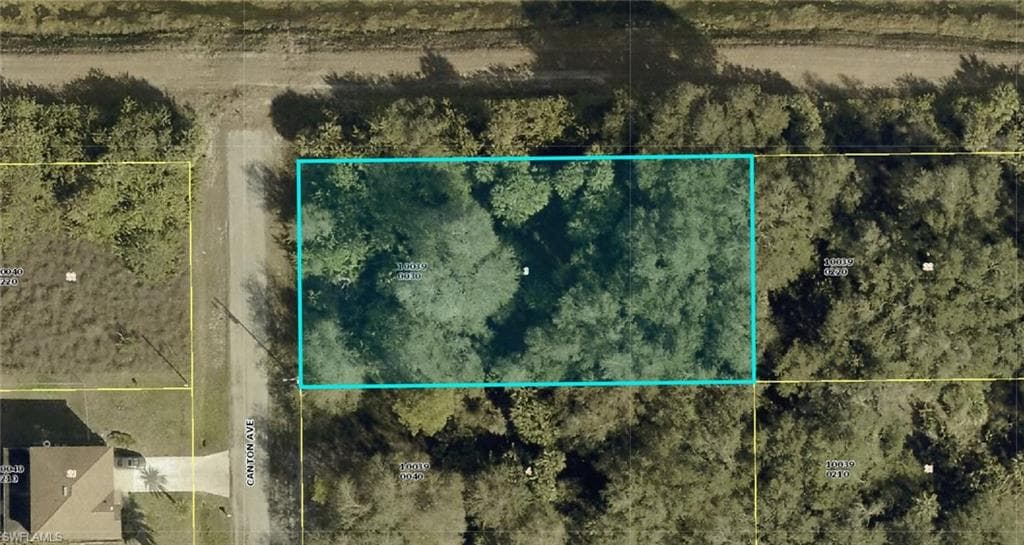 1518 Canton AVE LEHIGH ACRES, FL 33972