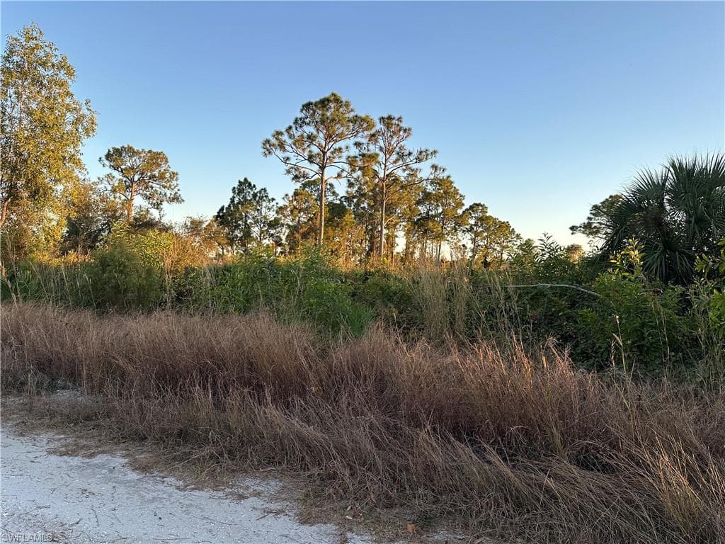 7789 1st TER LABELLE, FL 33935