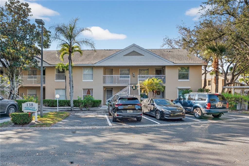 138 Pebble Shores DR 103 NAPLES, FL 34110