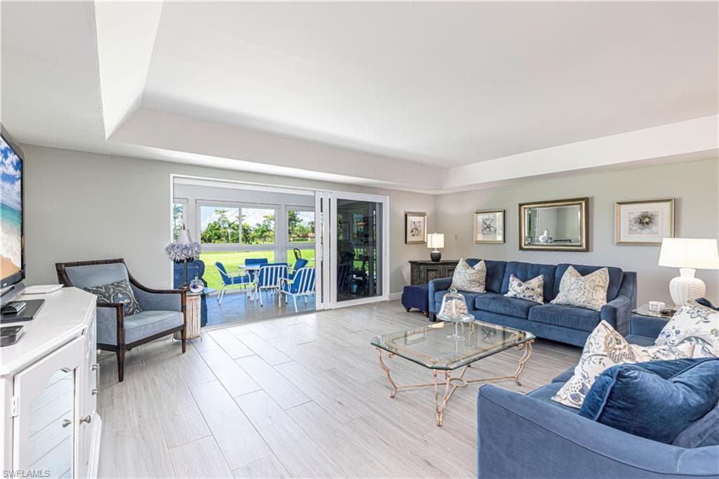 213 MEMORY LN 4 NAPLES, FL 34112