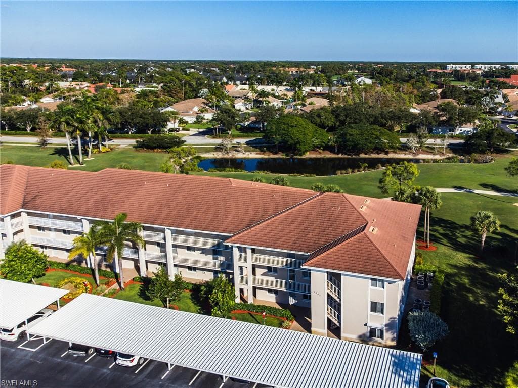 6945 Dennis CIR I-107 NAPLES, FL 34104
