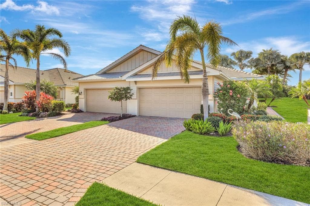 14863 Edgewater CIR NAPLES, FL 34114