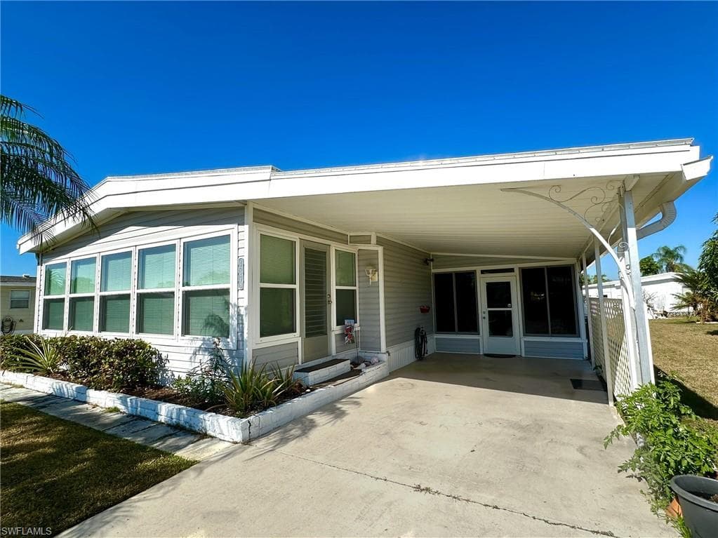 26273 Colony RD BONITA SPRINGS, FL 34135