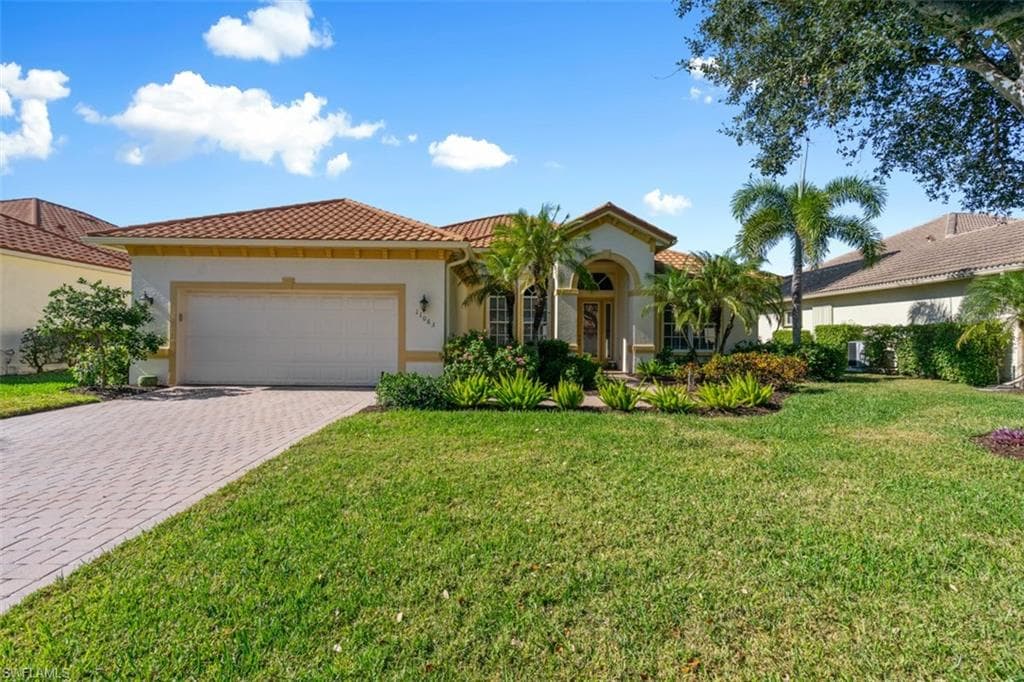 11063 Sea Tropic LN FORT MYERS, FL 33908