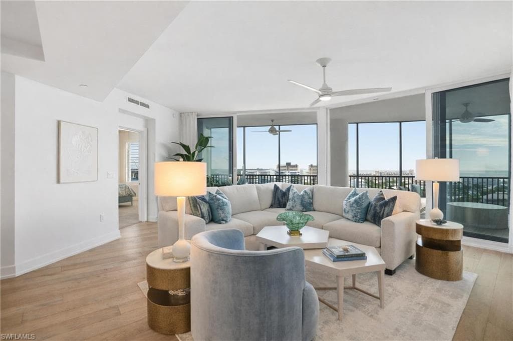 4142 Bay Beach LN 904 FORT MYERS BEACH, FL 33931