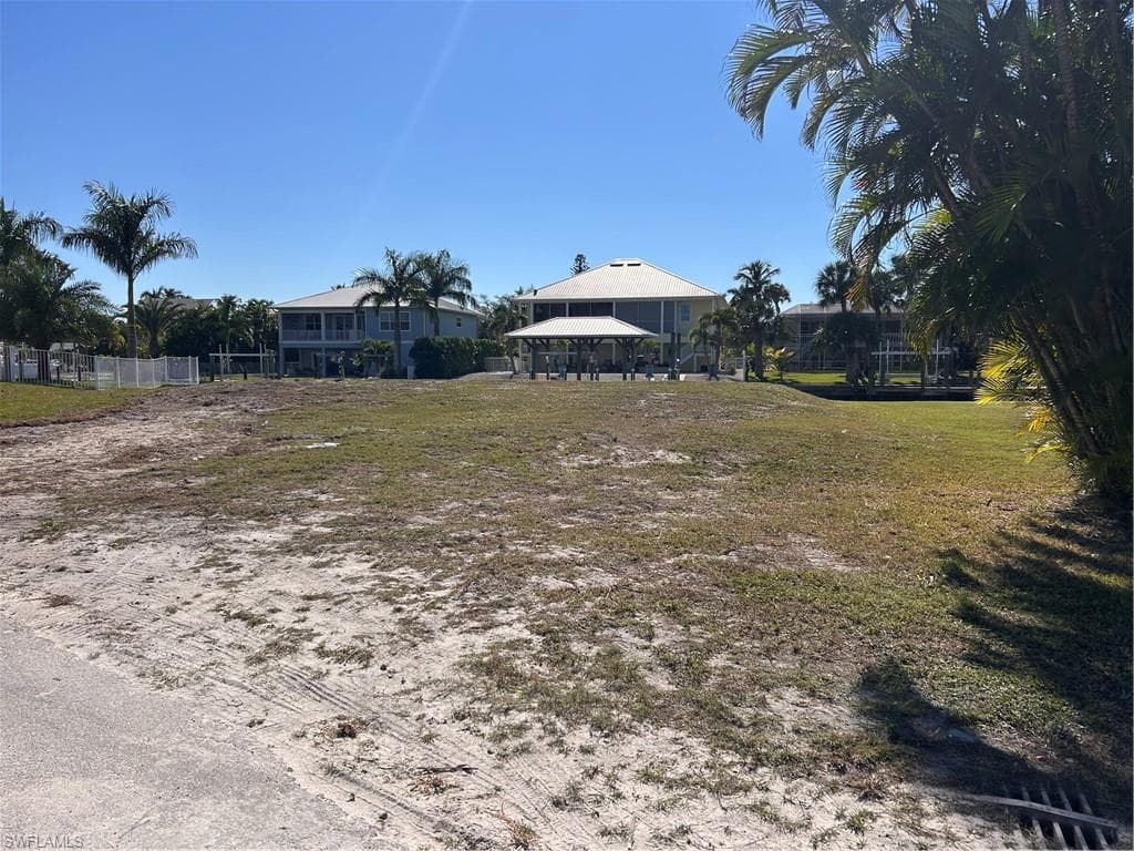 14 Pepita ST FORT MYERS BEACH, FL 33931