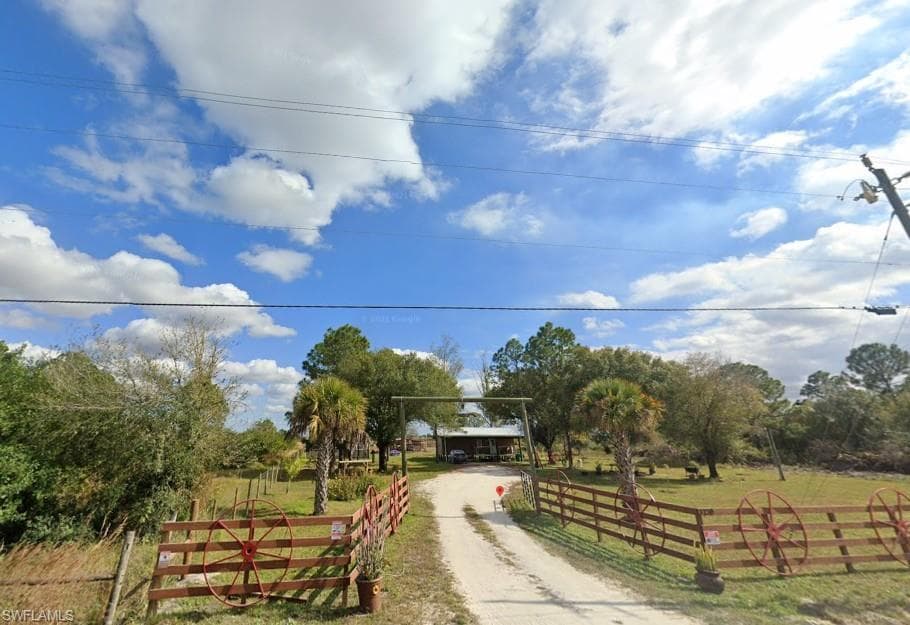 3730 Fernwood LN SW LABELLE, FL 33935