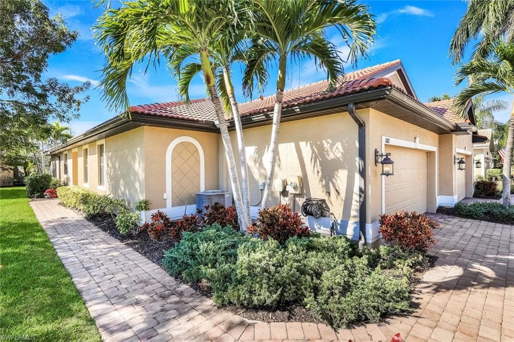 11087 St Roman WAY BONITA SPRINGS, FL 34135