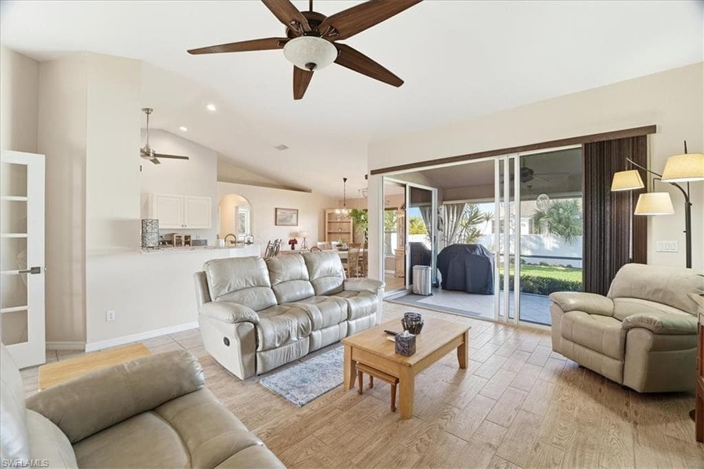 2512 NW 8th PL CAPE CORAL, FL 33993