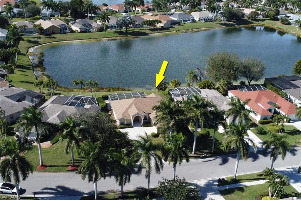 1450 Vintage LN NAPLES, FL 34104