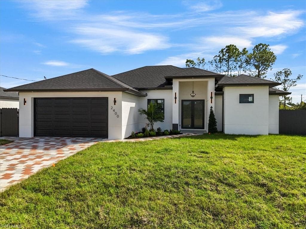 2400 Conroy AVE N LEHIGH ACRES, FL 33971