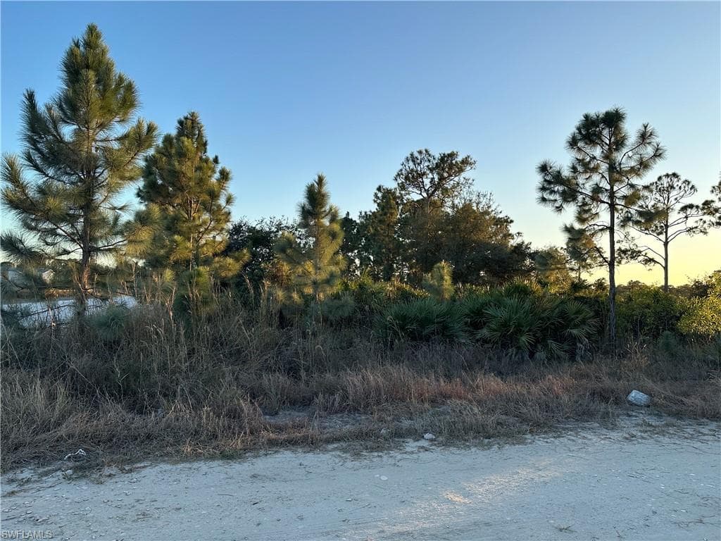 7717 1st TER LABELLE, FL 33935