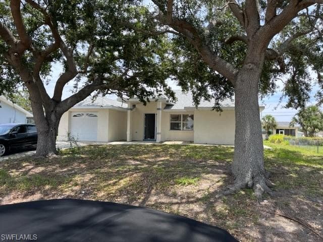 149 Salem AVE NW PORT CHARLOTTE, FL 33952
