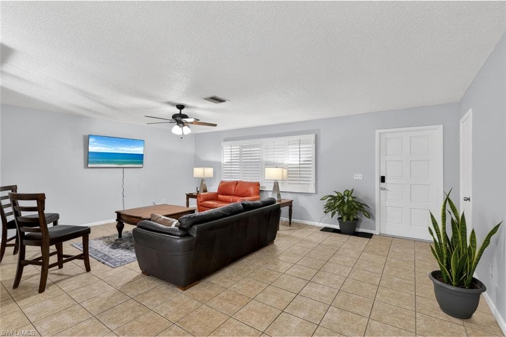 211 S Lake DR LEHIGH ACRES, FL 33936