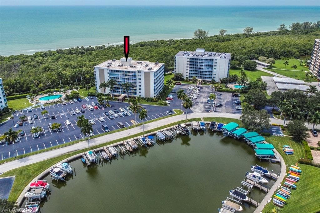 3 Bluebill AVE 405 NAPLES, FL 34108