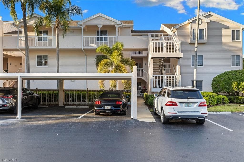 2651 Citrus Lake DR D302 NAPLES, FL 34109