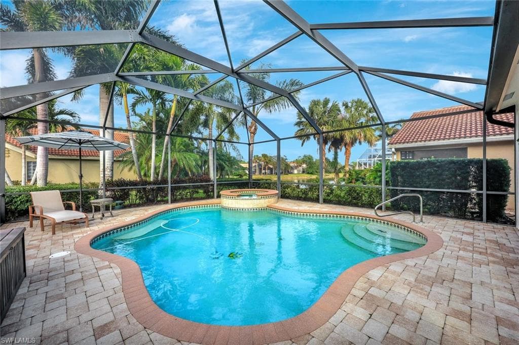 1614 Triangle Palm TER NAPLES, FL 34119