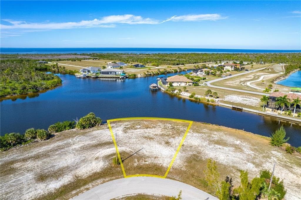 3526 NW 46th PL CAPE CORAL, FL 33993