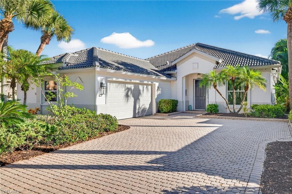 20823 Gleneagles Links DR ESTERO, FL 33928