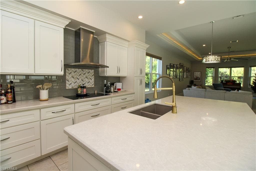 6184 WHITAKER RD NAPLES, FL 34112