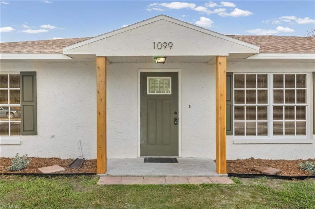 1099 Branthoover LN MOORE HAVEN, FL 33471