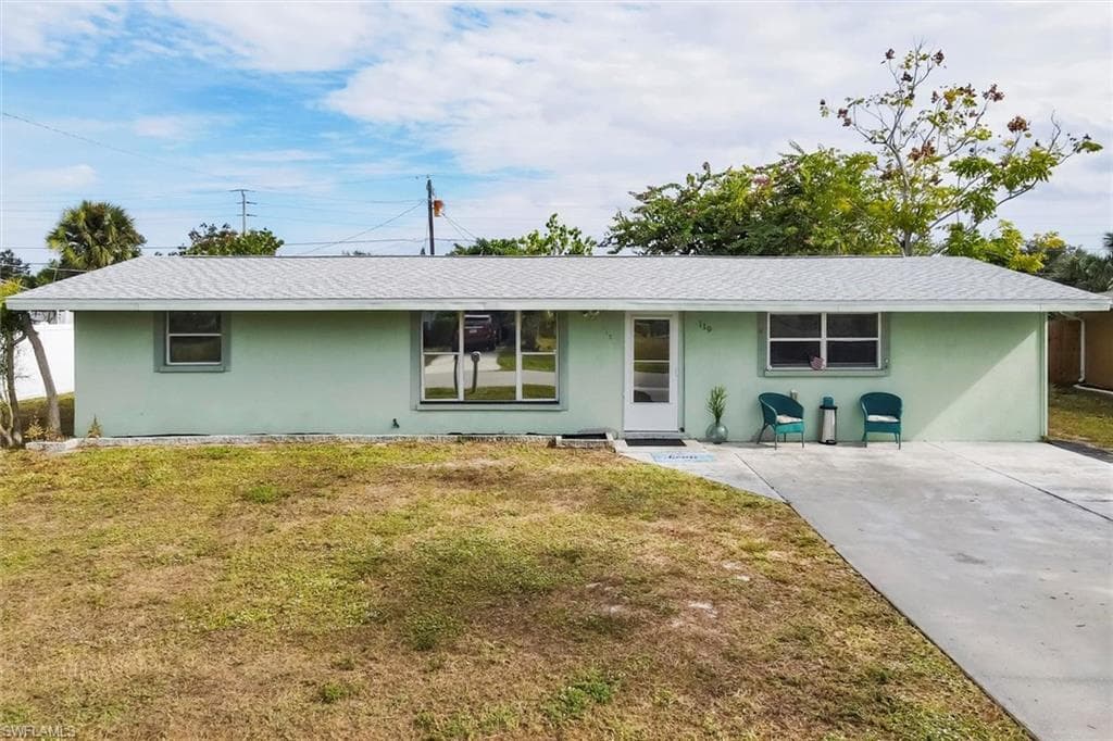 119 Sunnyside ST NW PORT CHARLOTTE, FL 33952
