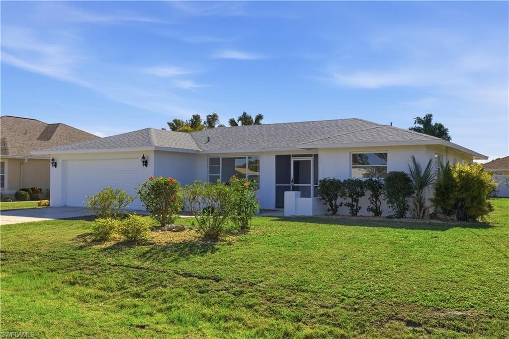 808 32nd TER CAPE CORAL, FL 33904