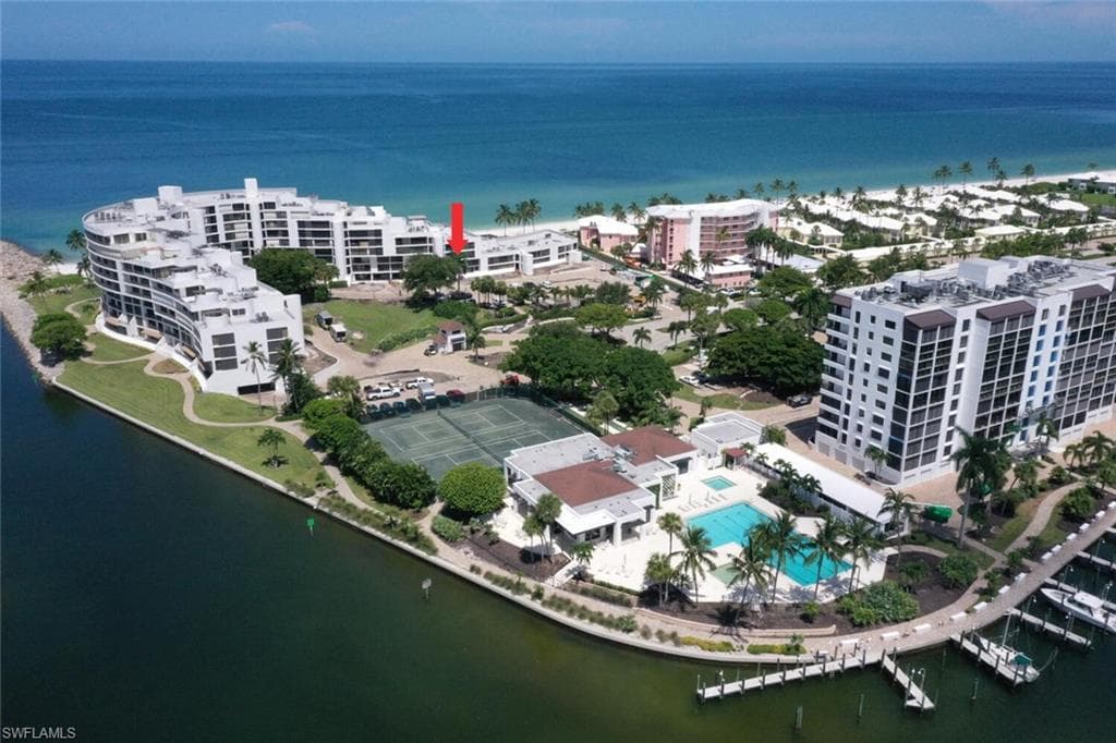2378 Gulf Shore BLVD N 303 NAPLES, FL 34103