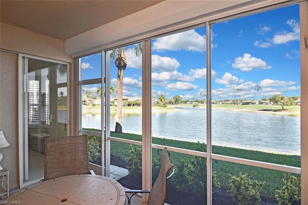 8570 CEDAR HAMMOCK CIR 812 NAPLES, FL 34112