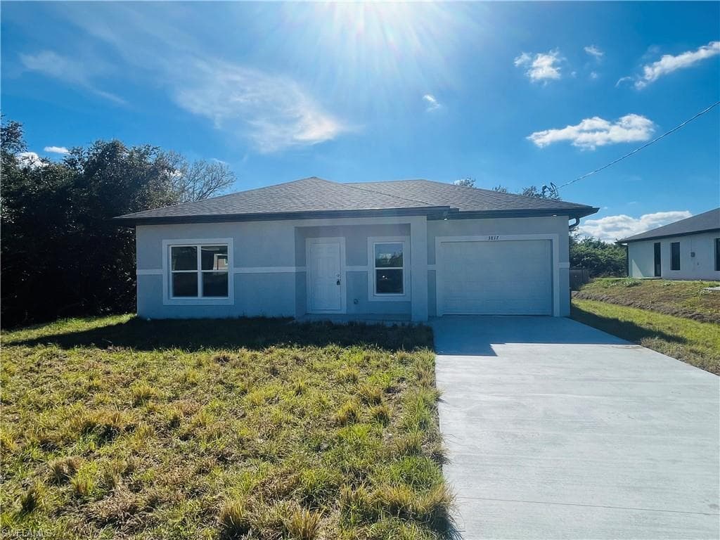 3817 33rd ST SW LEHIGH ACRES, FL 33976