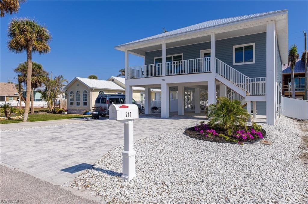 210 Pearl ST FORT MYERS BEACH, FL 33931