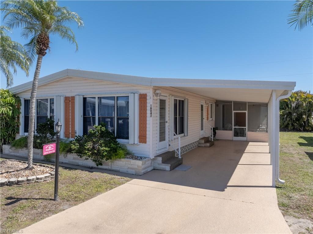 16042 Citron WAY NORTH FORT MYERS, FL 33903