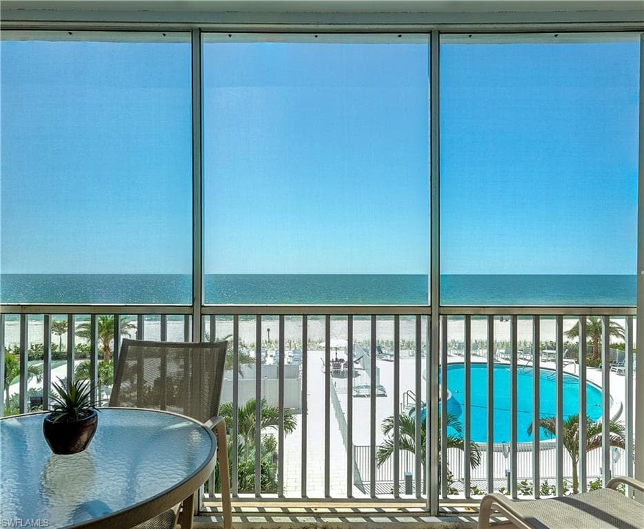 3443 Gulf Shore BLVD N 309 NAPLES, FL 34103