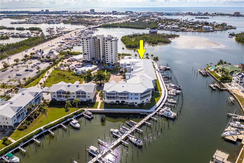 18092 San Carlos BLVD 915 FORT MYERS BEACH, FL 33931