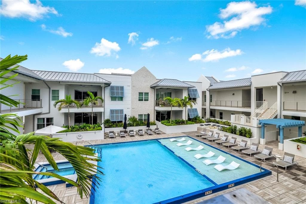 201 8th ST S 308 NAPLES, FL 34102
