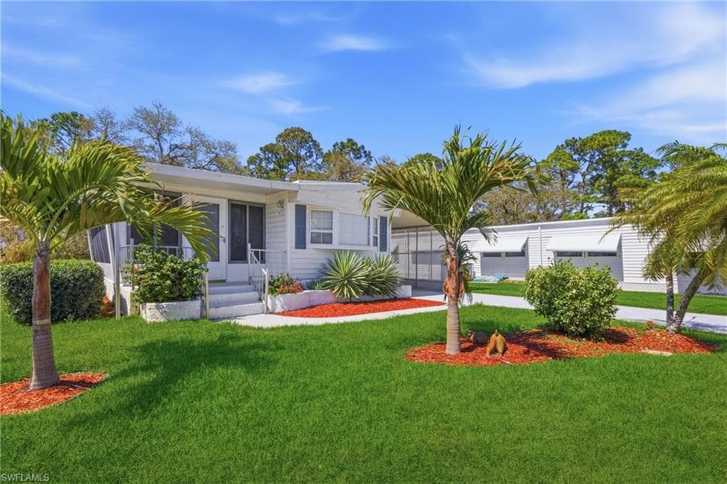 341 Shrub LN S NORTH FORT MYERS, FL 33917