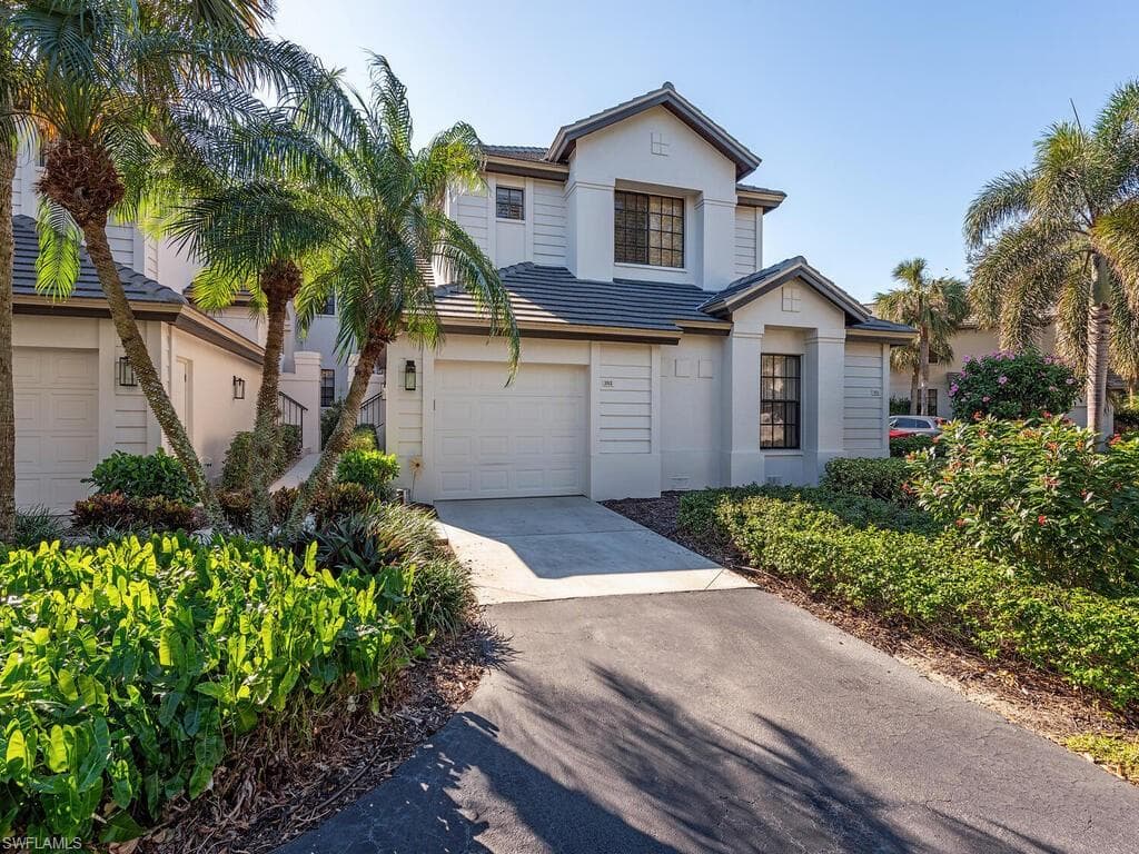 27031 Oakwood Lake DR 202 BONITA SPRINGS, FL 34134