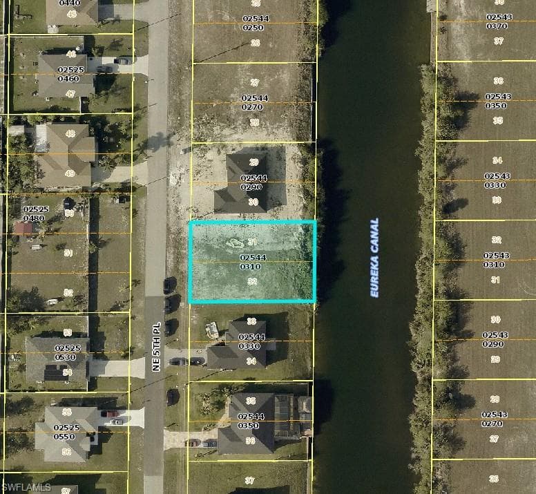 2121 NE 5th PL CAPE CORAL, FL 33909