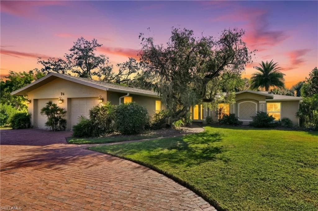 74 Aqua LN NORTH FORT MYERS, FL 33903
