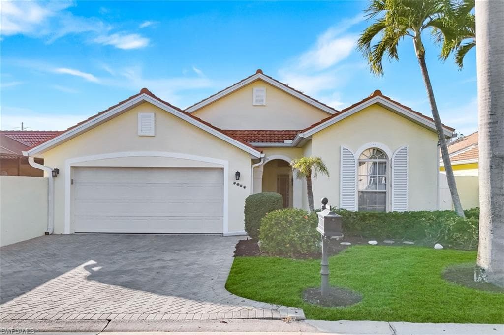 1201 Jardin DR NAPLES, FL 34104